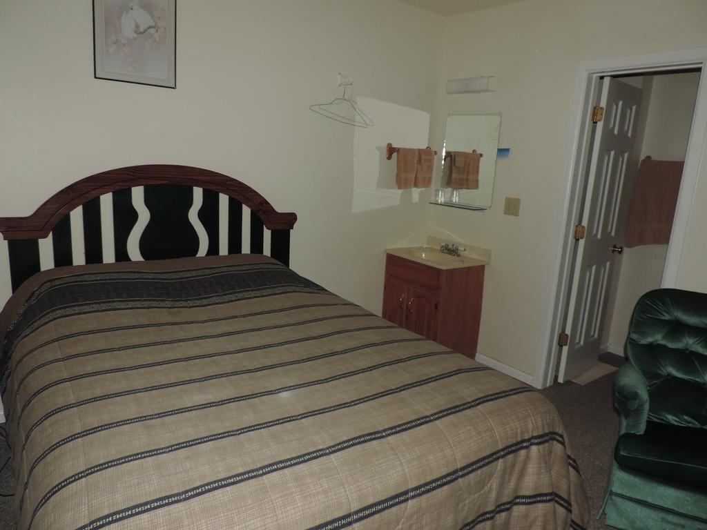 Hunters Lodge Motel Paducah Bilik gambar
